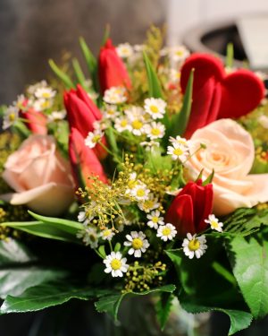 BOUQUET ROND PRINTANIER ORANGE ROUGE